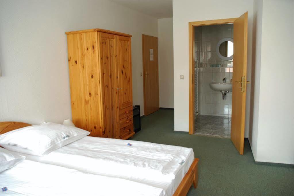 Hotel Abtshof هالبيرشتادت المظهر الخارجي الصورة