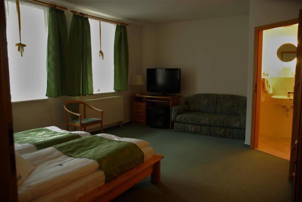 Hotel Abtshof هالبيرشتادت المظهر الخارجي الصورة